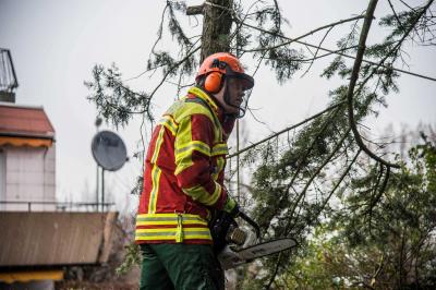 Filder: Unwetter zieht ueber den Landkreis Esslingen